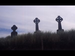 Gravestones at Teampall Caonhn