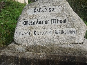 rainn Mhir - stone at the harbour 