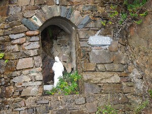 �rainn Mh�ir - statue on the quay near the lifeboat station